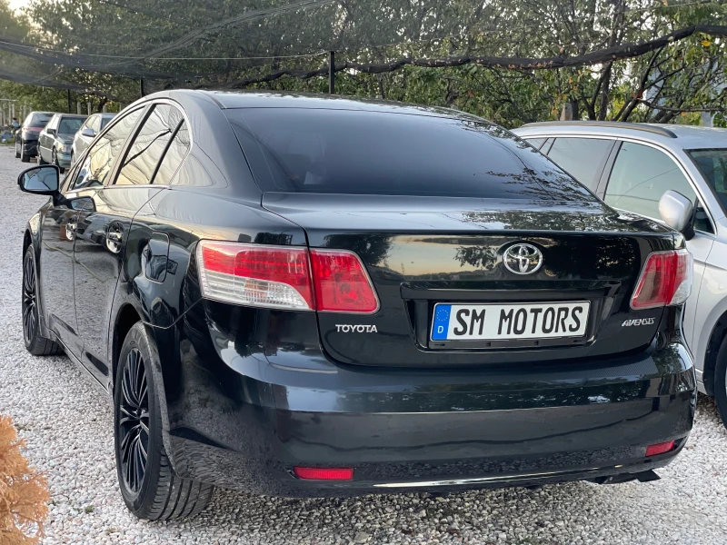 Toyota Avensis 1.8i Седан НАВИ, снимка 15 - Автомобили и джипове - 47543630