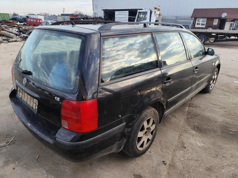 VW Passat 1.8, снимка 4 - Автомобили и джипове - 48630444