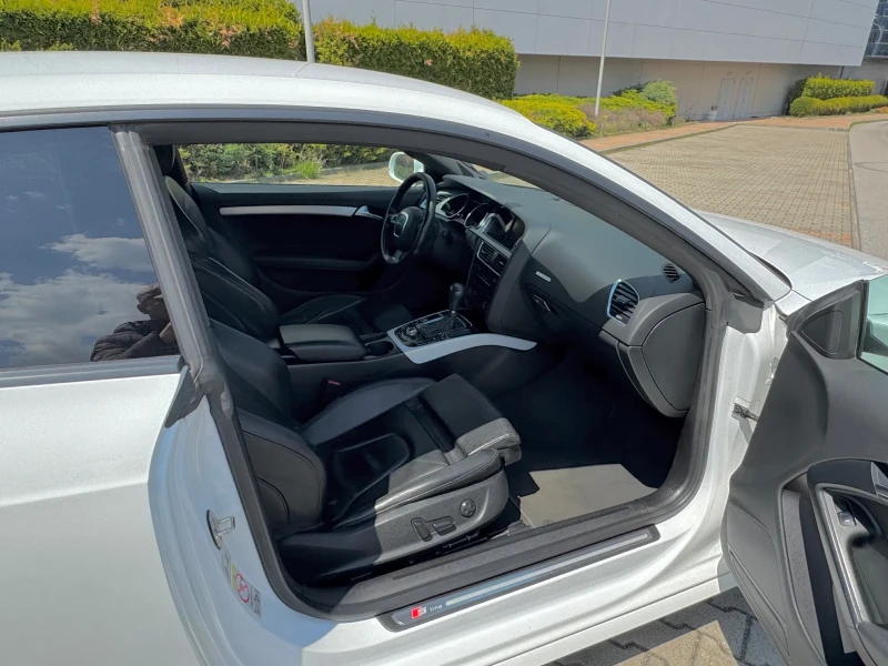 Audi A5 3.0TDI-239k.с.  S-LINE 4x4, снимка 10 - Автомобили и джипове - 51746679