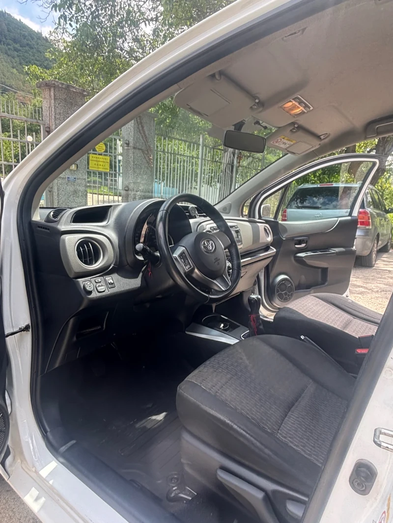 Toyota Yaris, снимка 5 - Автомобили и джипове - 52383149