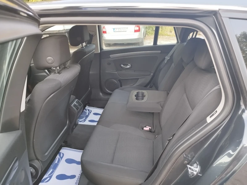 Renault Laguna, снимка 14 - Автомобили и джипове - 50879454