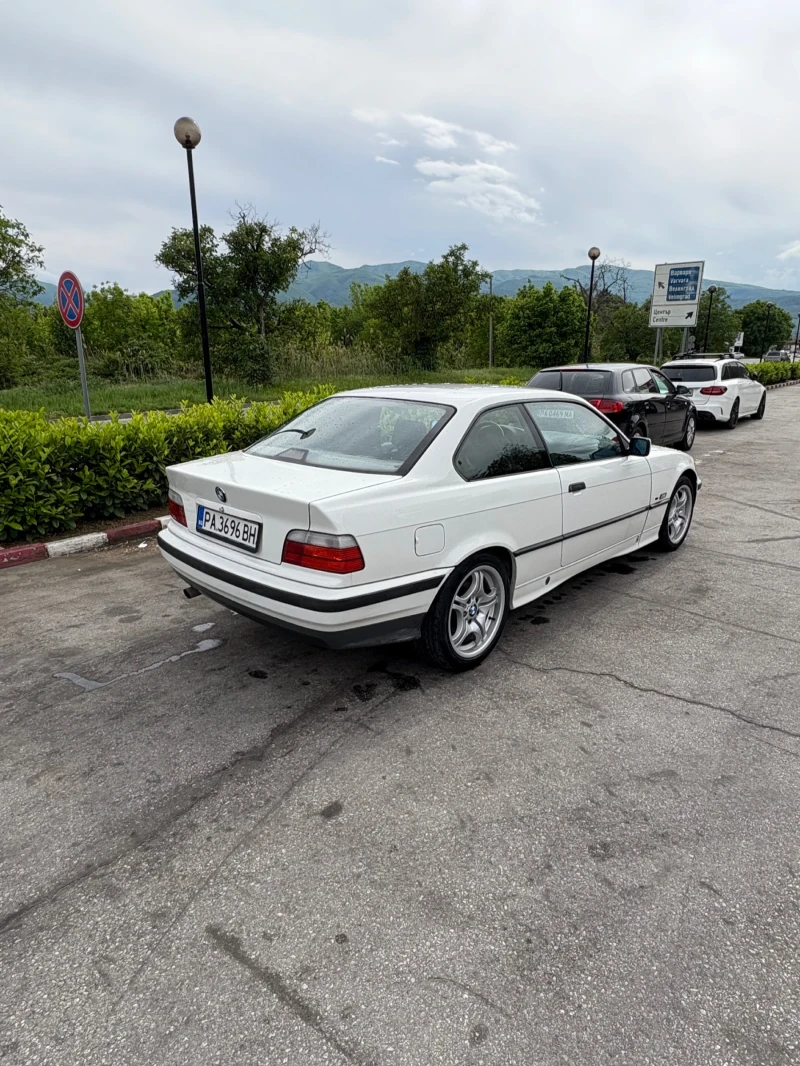 BMW 318 Bmw 318 is, снимка 3 - Автомобили и джипове - 50888726