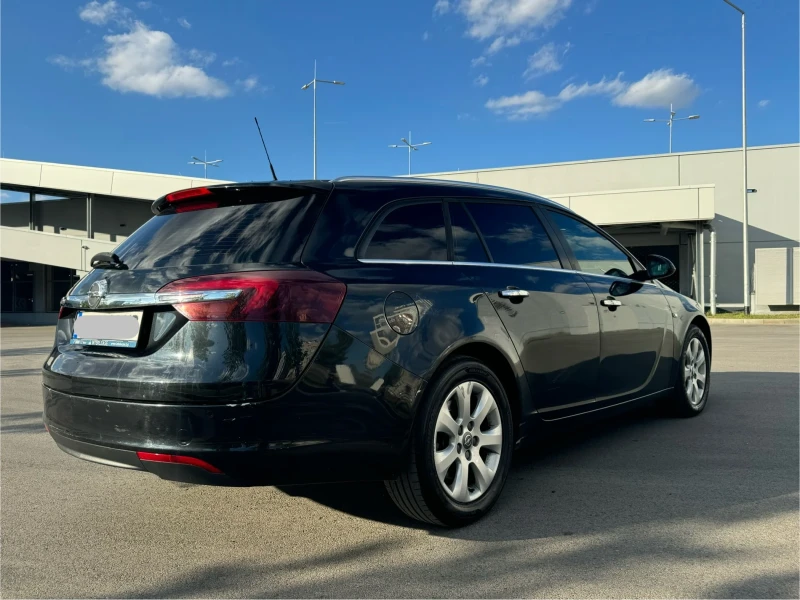 Opel Insignia CDTI - Sports Tourer SW, снимка 2 - Автомобили и джипове - 52688924