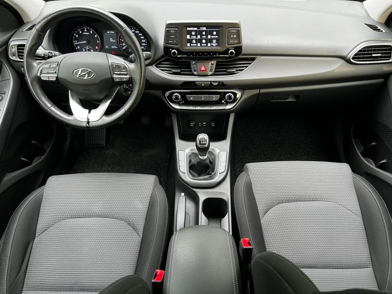 Hyundai I30 1.4 Select, снимка 9 - Автомобили и джипове - 51763634