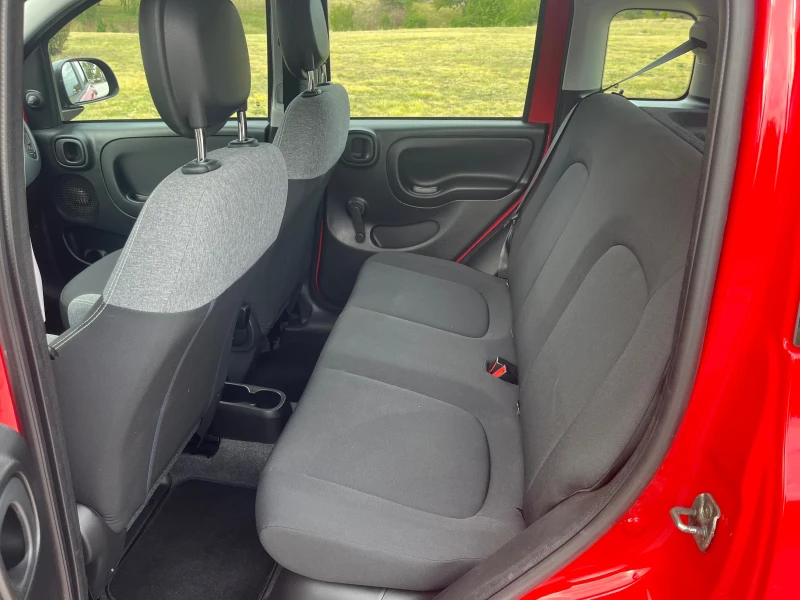 Fiat Panda 1.0 Hybrid Top, снимка 11 - Автомобили и джипове - 51973425
