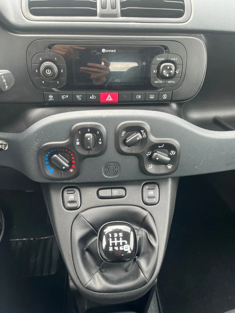 Fiat Panda 1.0 Hybrid Top, снимка 15 - Автомобили и джипове - 51973425