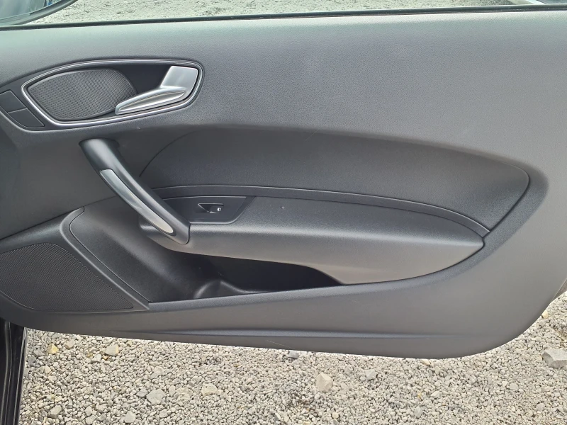 Audi A1 1.6 TDI , снимка 12 - Автомобили и джипове - 52462146