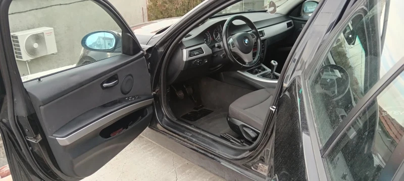 BMW 318, снимка 13 - Автомобили и джипове - 52476447