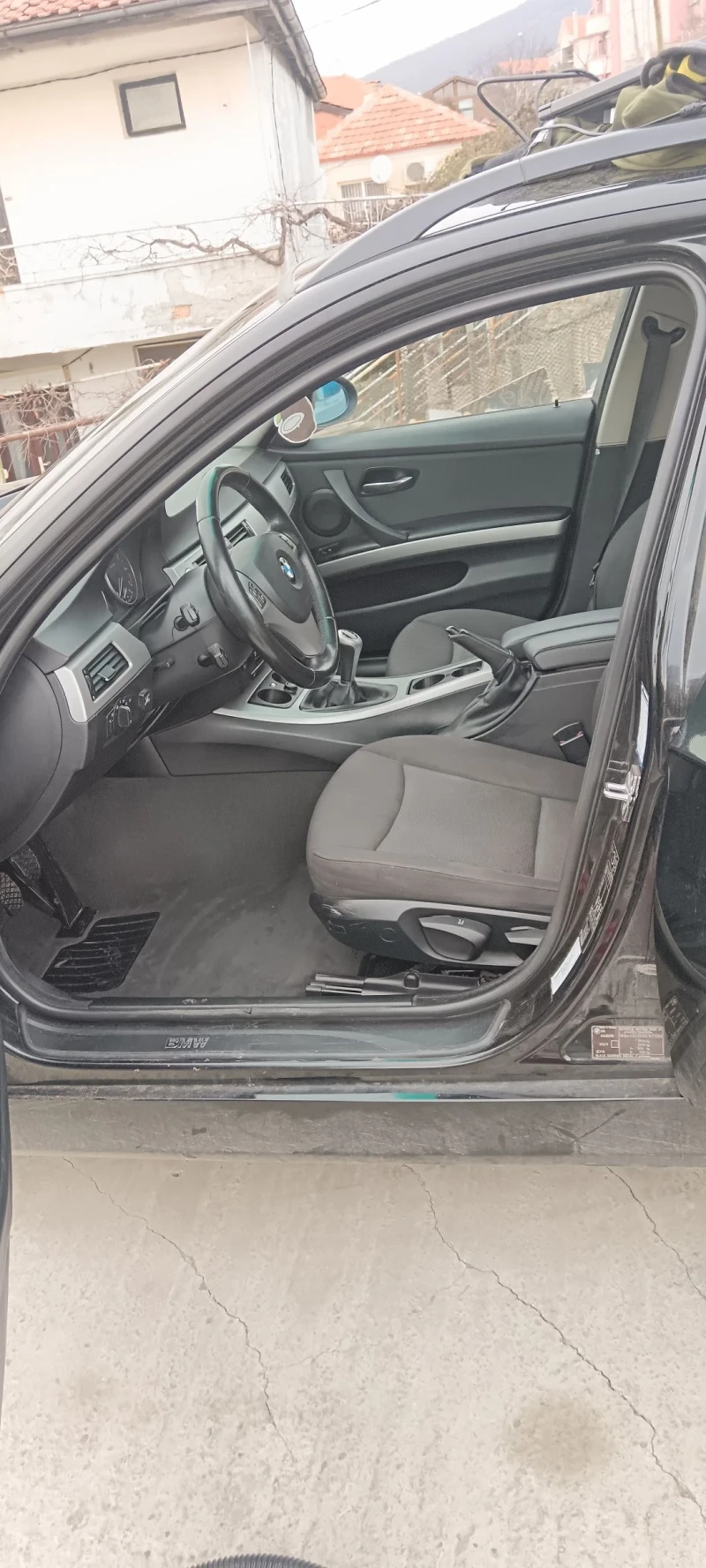 BMW 318, снимка 17 - Автомобили и джипове - 52476447