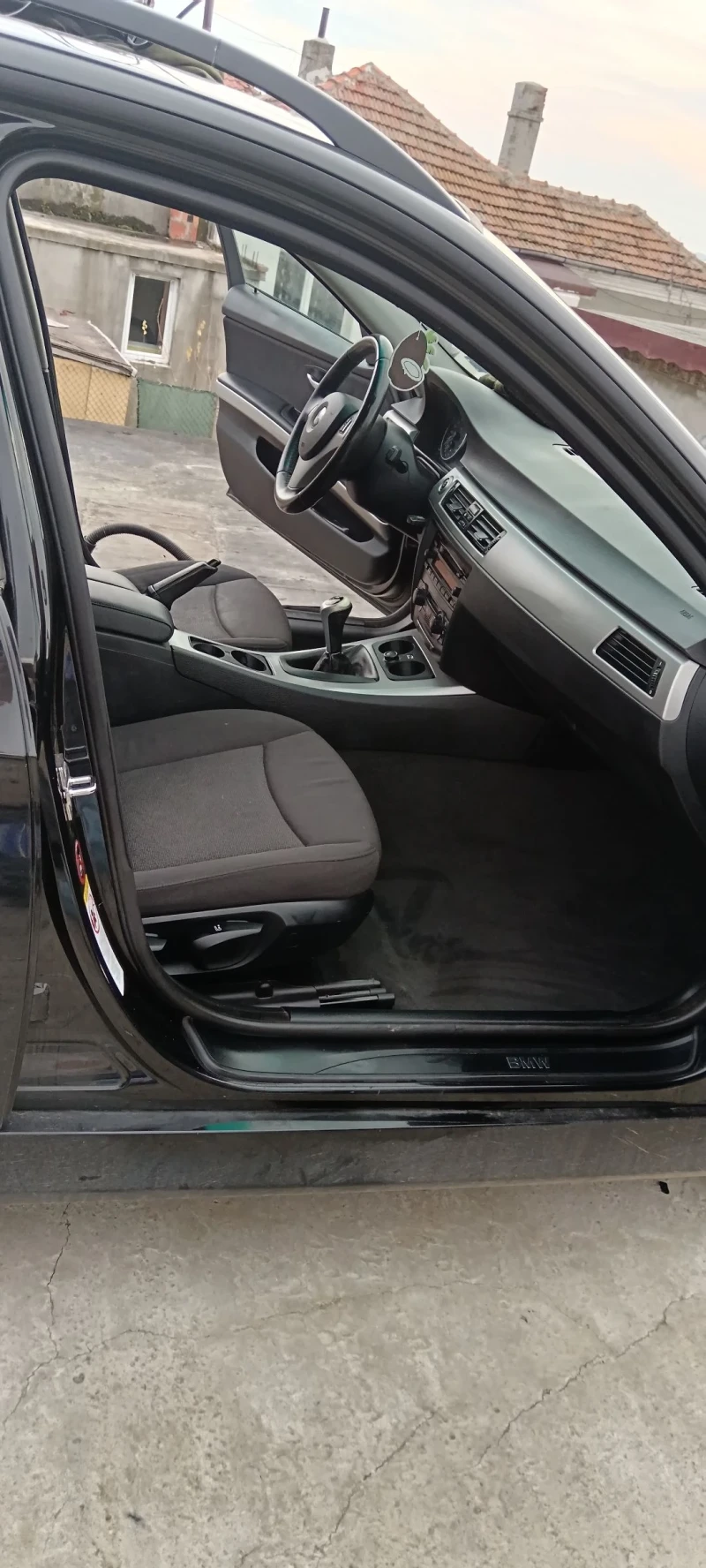 BMW 318, снимка 11 - Автомобили и джипове - 52476447