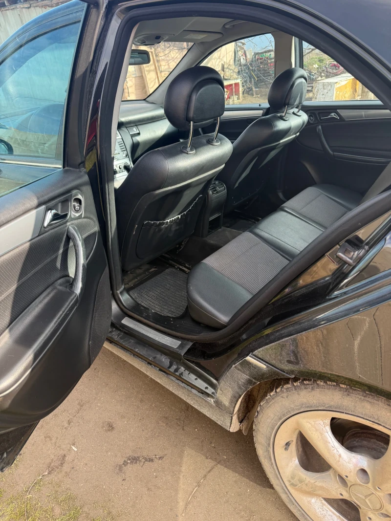 Mercedes-Benz C 180 C180 kompressor, снимка 10 - Автомобили и джипове - 53024619