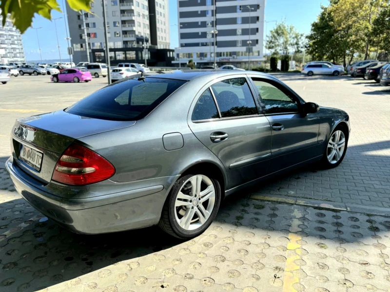 Mercedes-Benz E 320, снимка 3 - Автомобили и джипове - 53214697