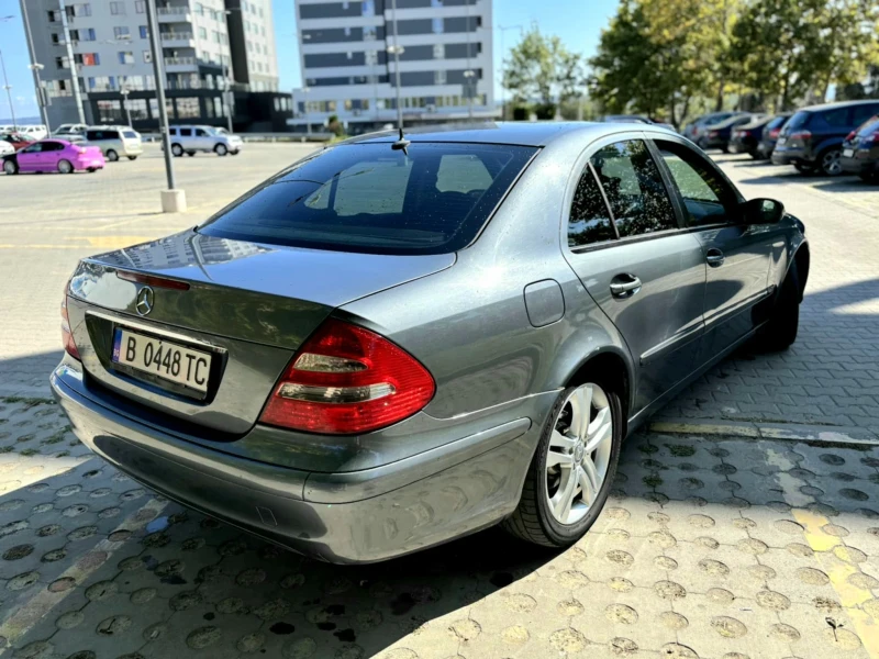 Mercedes-Benz E 320, снимка 4 - Автомобили и джипове - 53214697