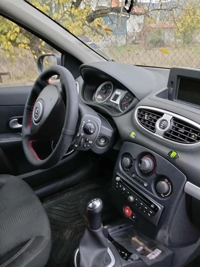 Renault Clio, снимка 4 - Автомобили и джипове - 53311250