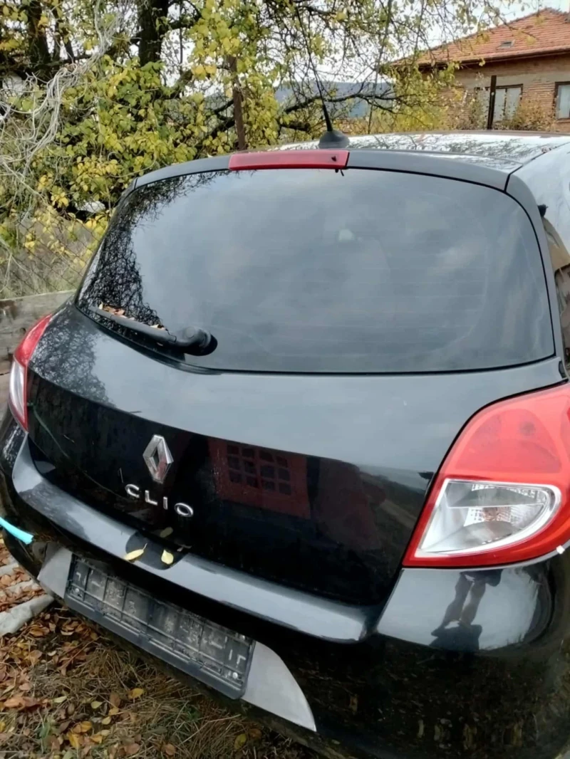 Renault Clio, снимка 3 - Автомобили и джипове - 53311250