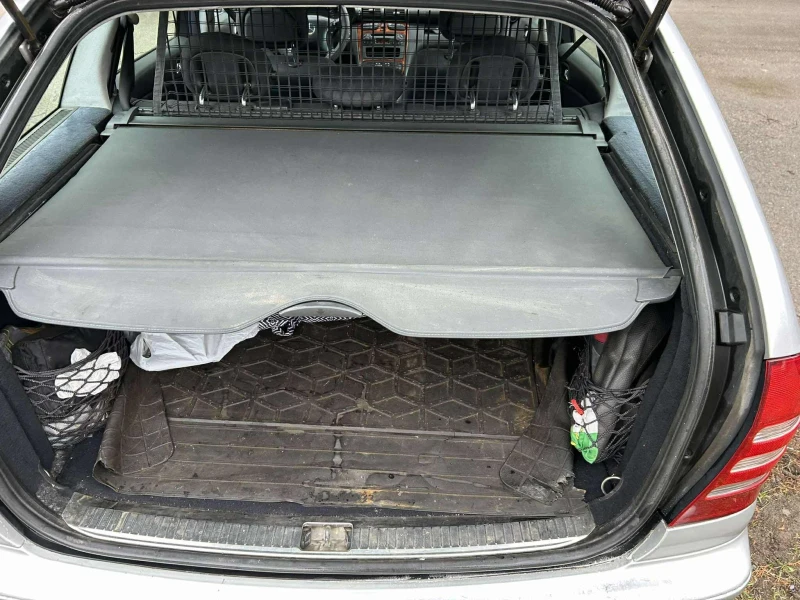 Mercedes-Benz C 200, снимка 8 - Автомобили и джипове - 53336745