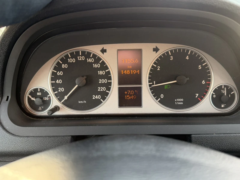 Mercedes-Benz A 200 2.0T 200k.c., снимка 17 - Автомобили и джипове - 53354209