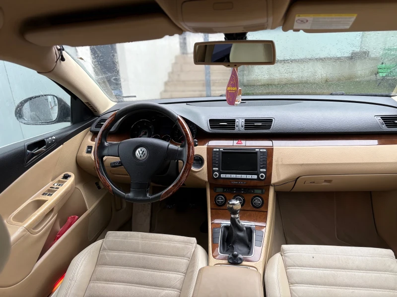 VW Passat, снимка 15 - Автомобили и джипове - 53390731
