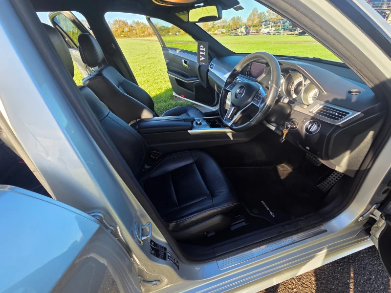 Mercedes-Benz E 350 лек, снимка 10 - Автомобили и джипове - 53429250