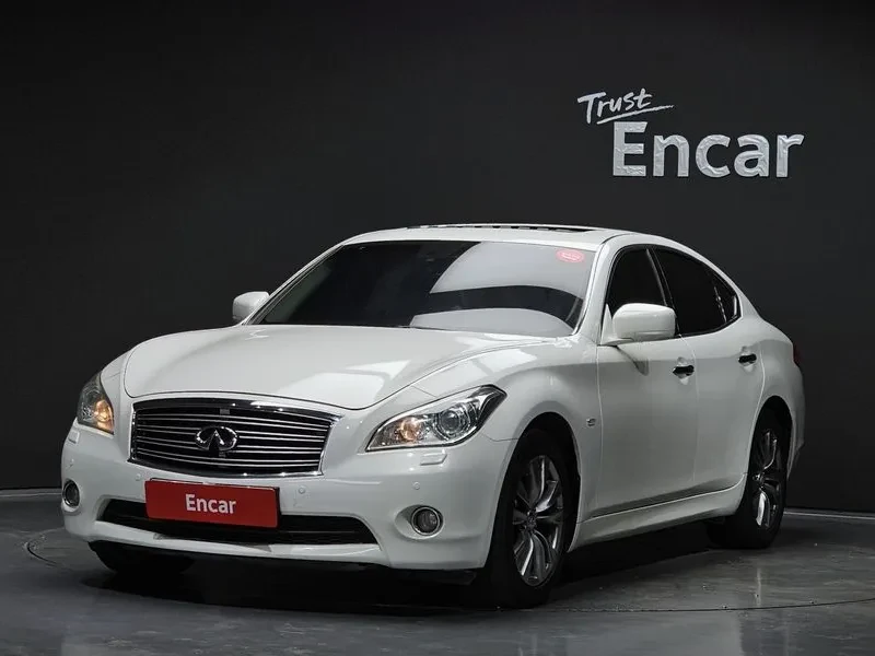 Infiniti M 37 3.7 - САМО 30% АВАНС