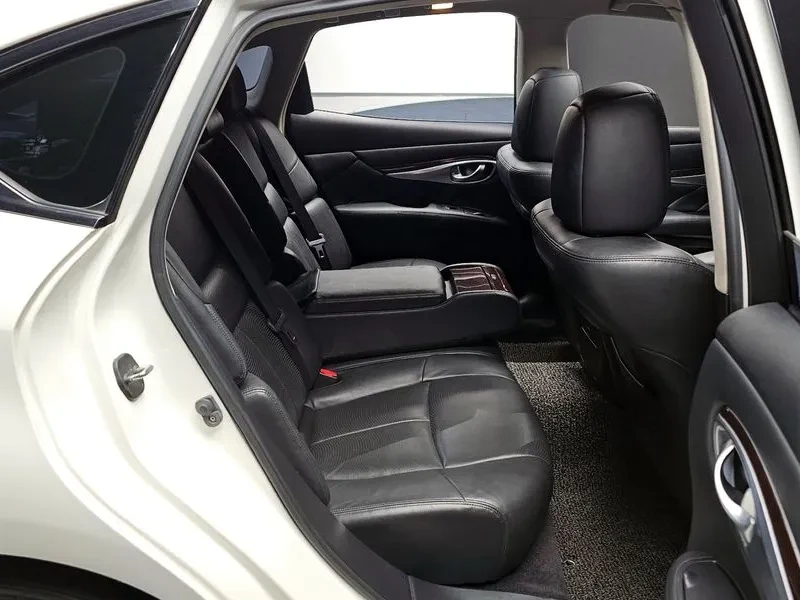 Infiniti M 37 3.7 - САМО 30% АВАНС, снимка 11 - Автомобили и джипове - 56285479