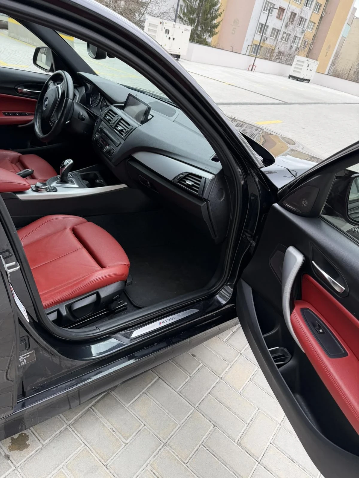 BMW M135 Бартер, снимка 15 - Автомобили и джипове - 53381356