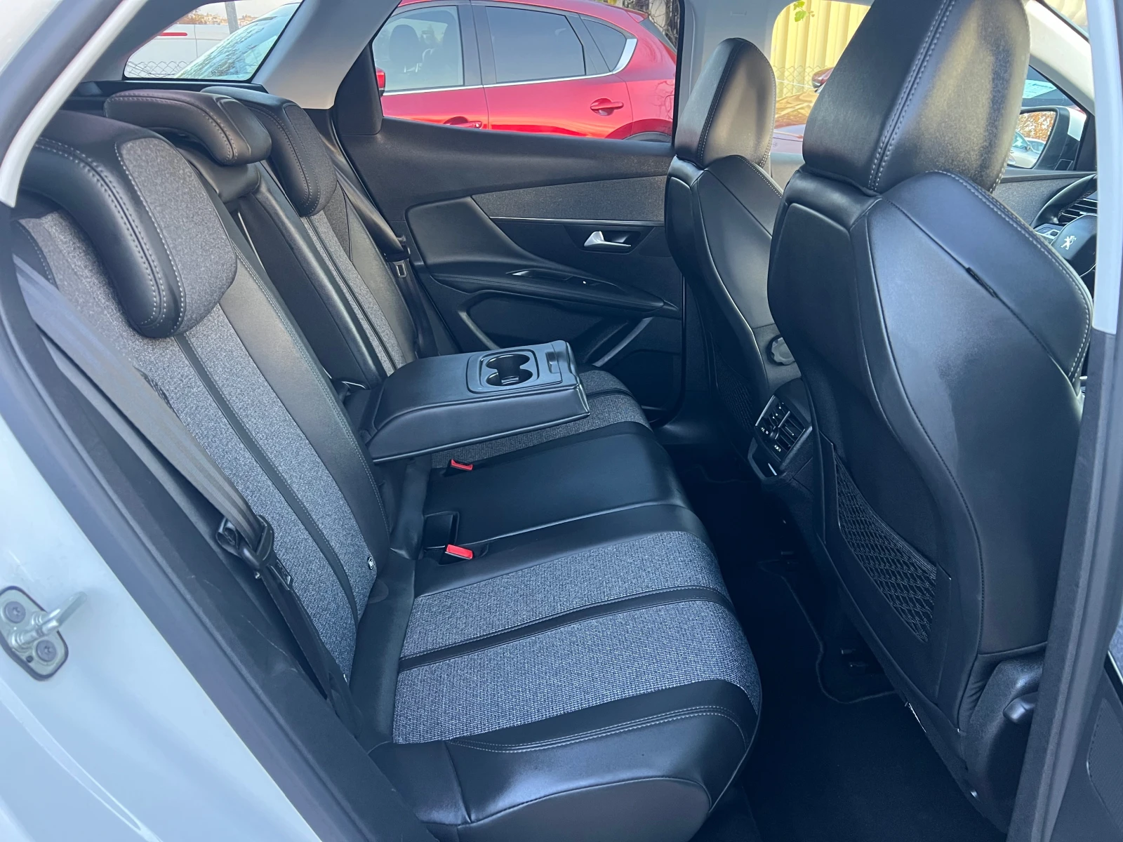 Peugeot 3008 NAVI LED CAMERA KEYLESS GO DISTR. | Mobile.bg   11