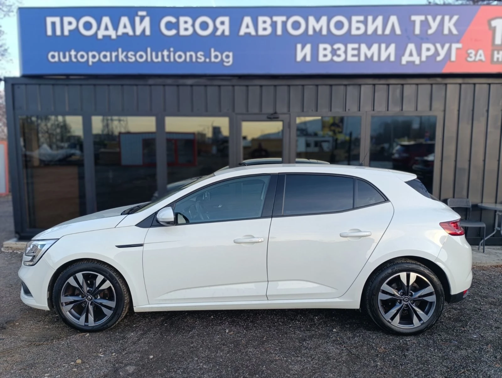 Renault Megane 1.5dCI - изображение 4