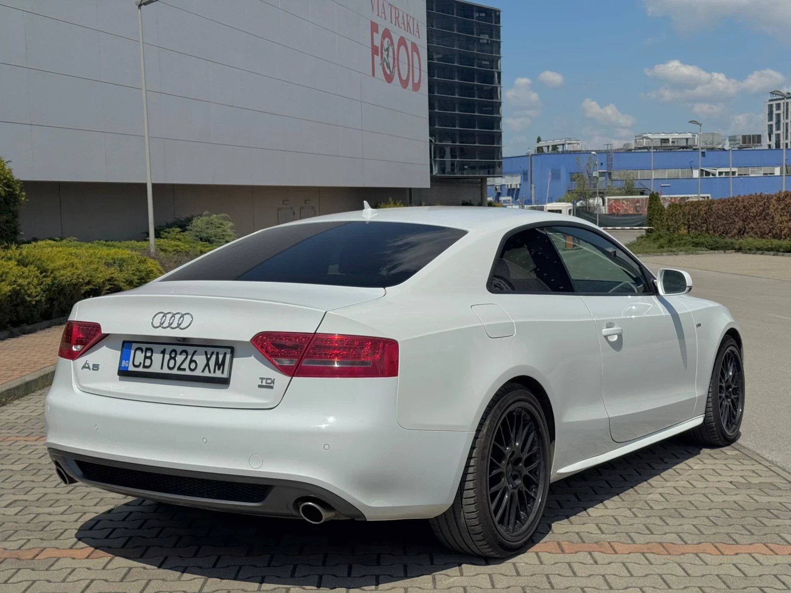 Audi A5 3.0TDI-239k.с.  S-LINE 4x4 - изображение 4