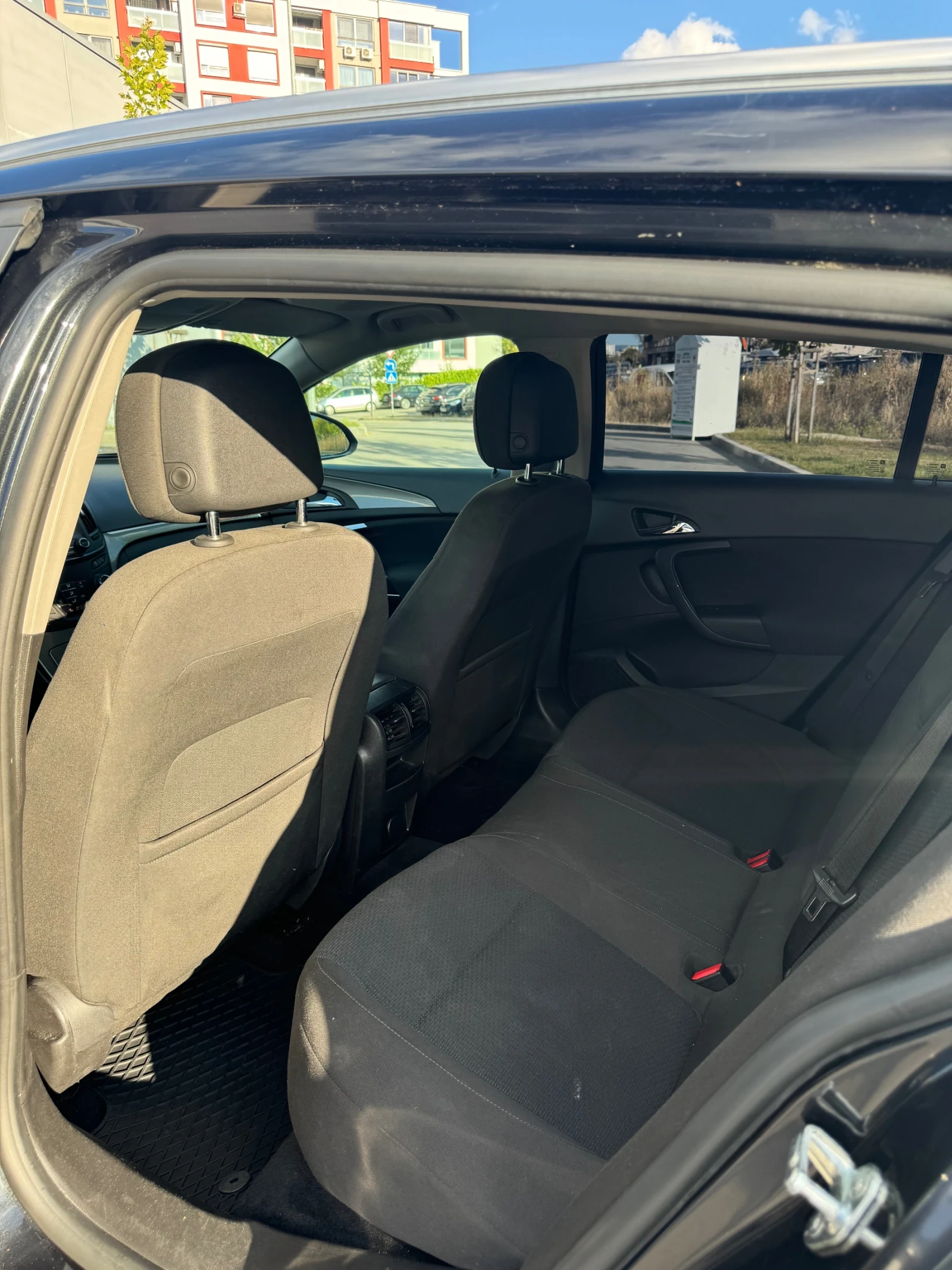 Opel Insignia CDTI - Sports Tourer SW - изображение 10