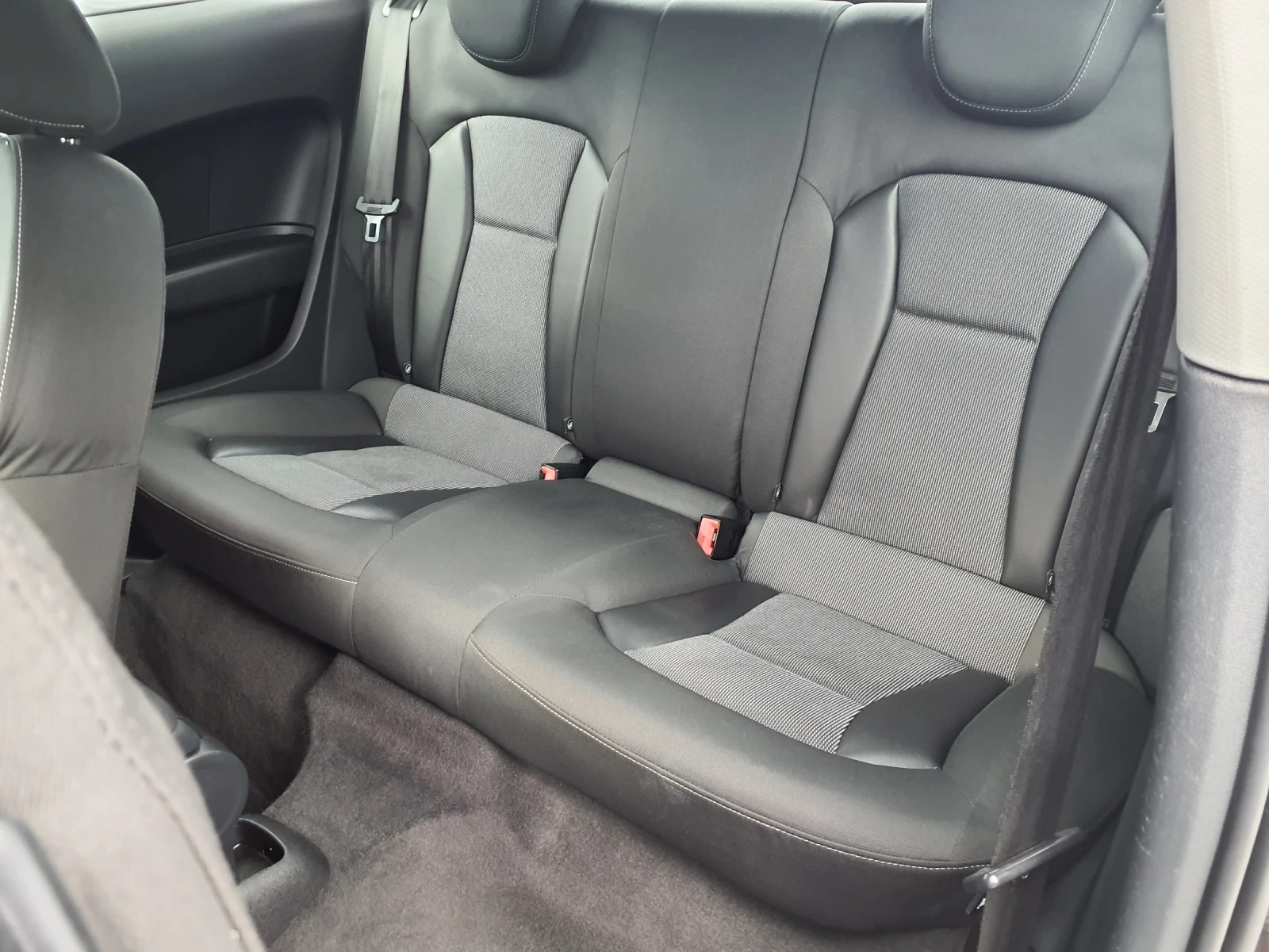 Audi A1 1.6 TDI  - изображение 9