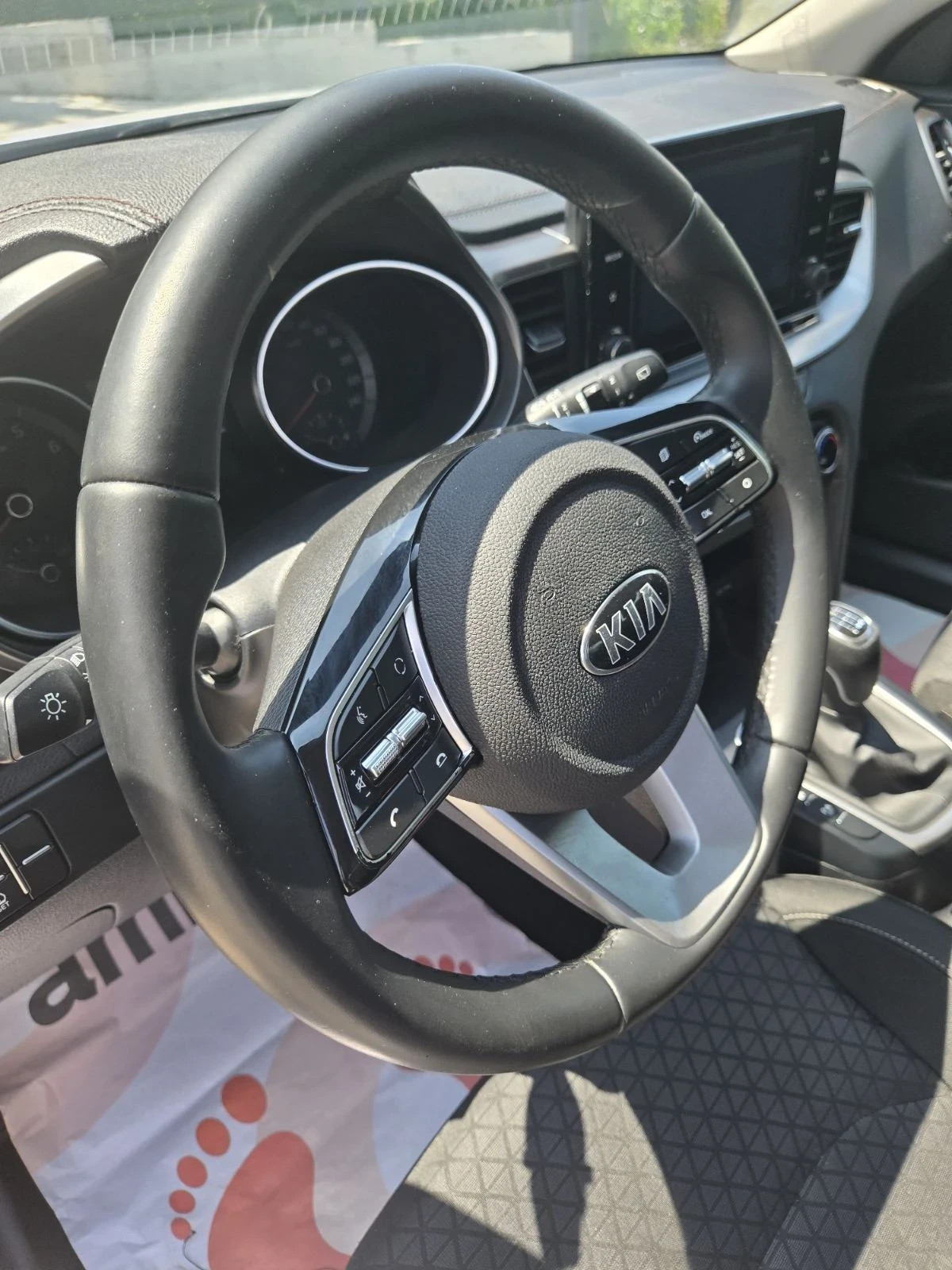 Kia XCeed 1000 | Mobile.bg   13