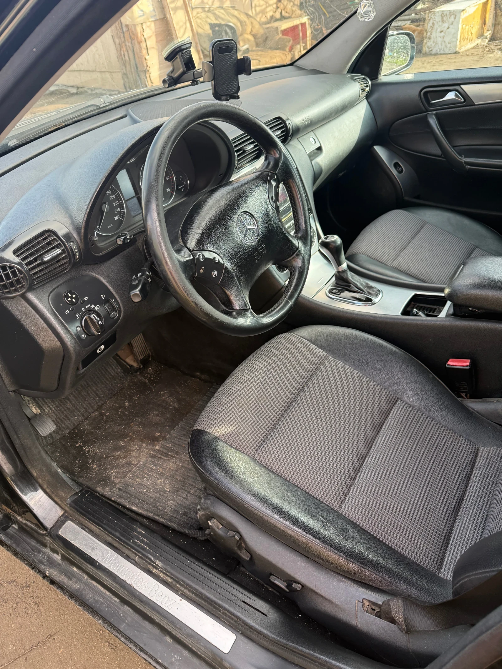 Mercedes-Benz C 180 C180 kompressor - изображение 6