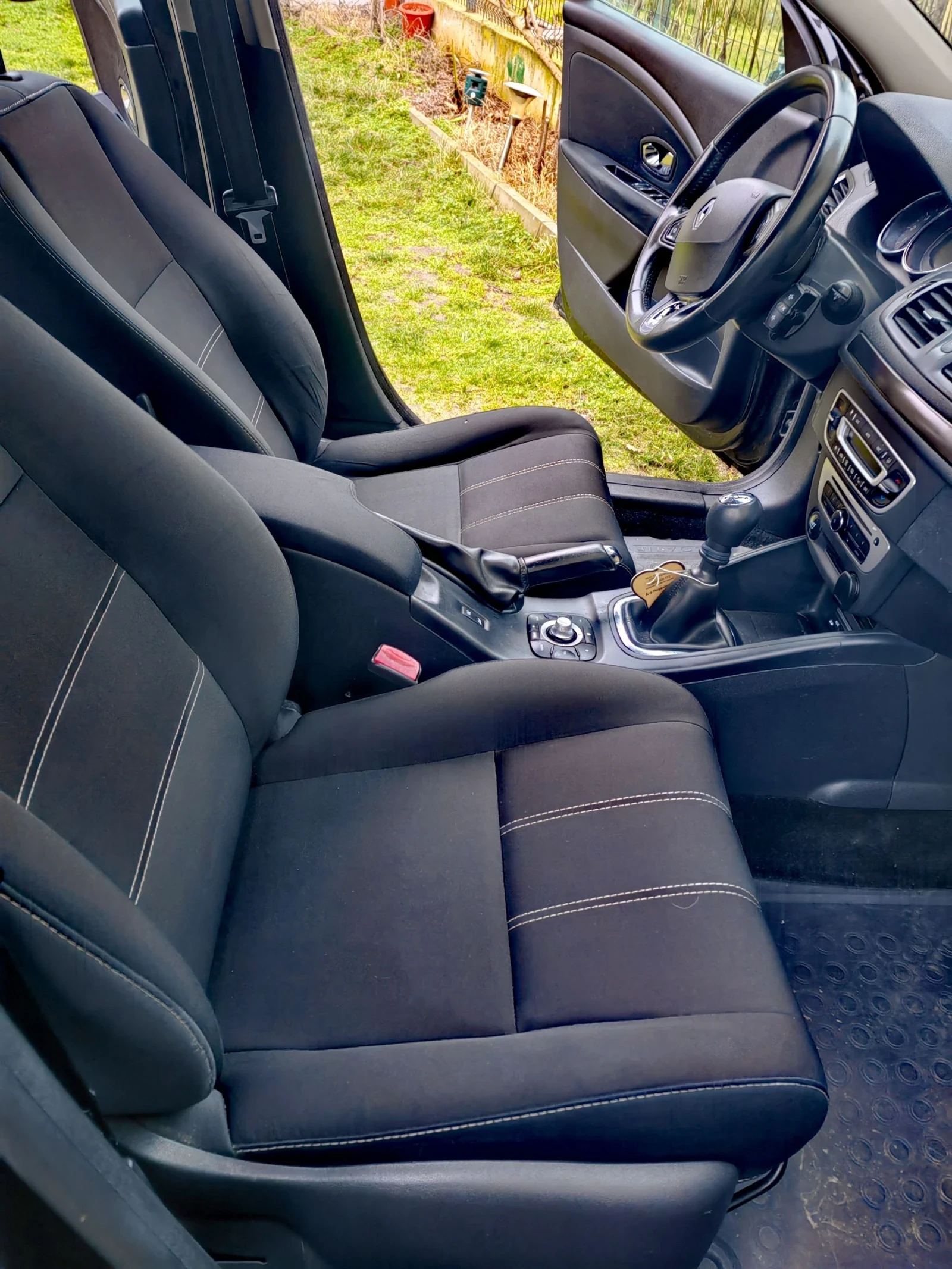 Renault Megane 1.5 dci 110 | Mobile.bg � ����������� 12