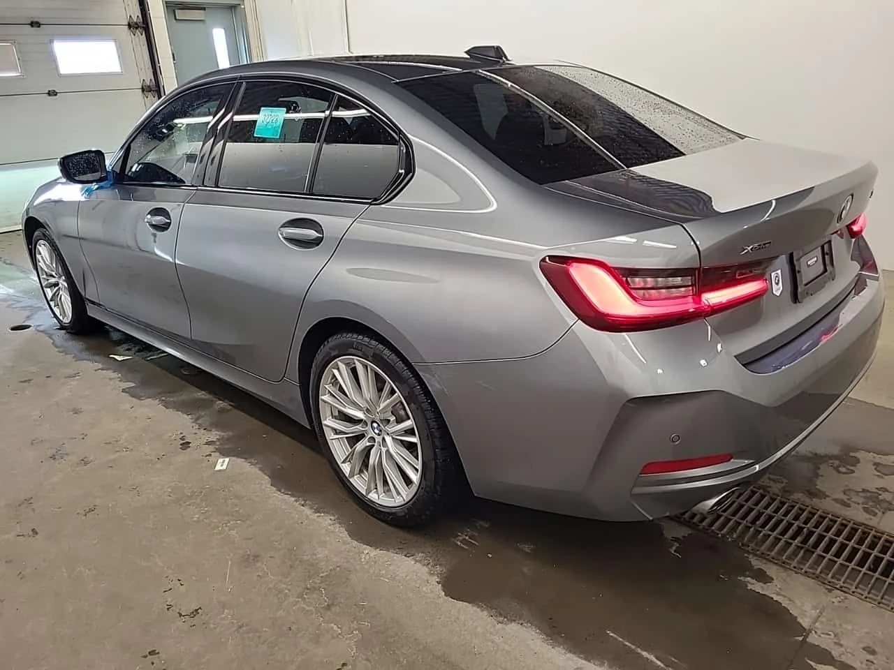 BMW 330 xDrive * Laser * Без инциденти * CARFAX *  - изображение 5