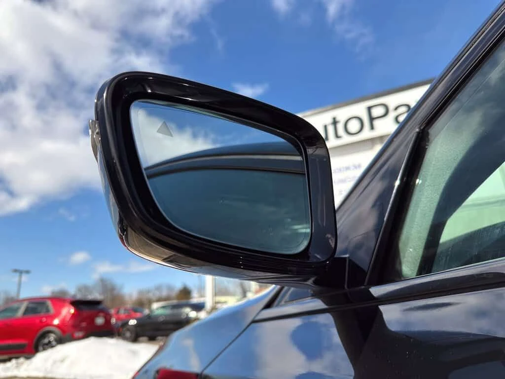 BMW 330 * 330i xDrive Heated Steering Wheel | Leather Inte - изображение 10