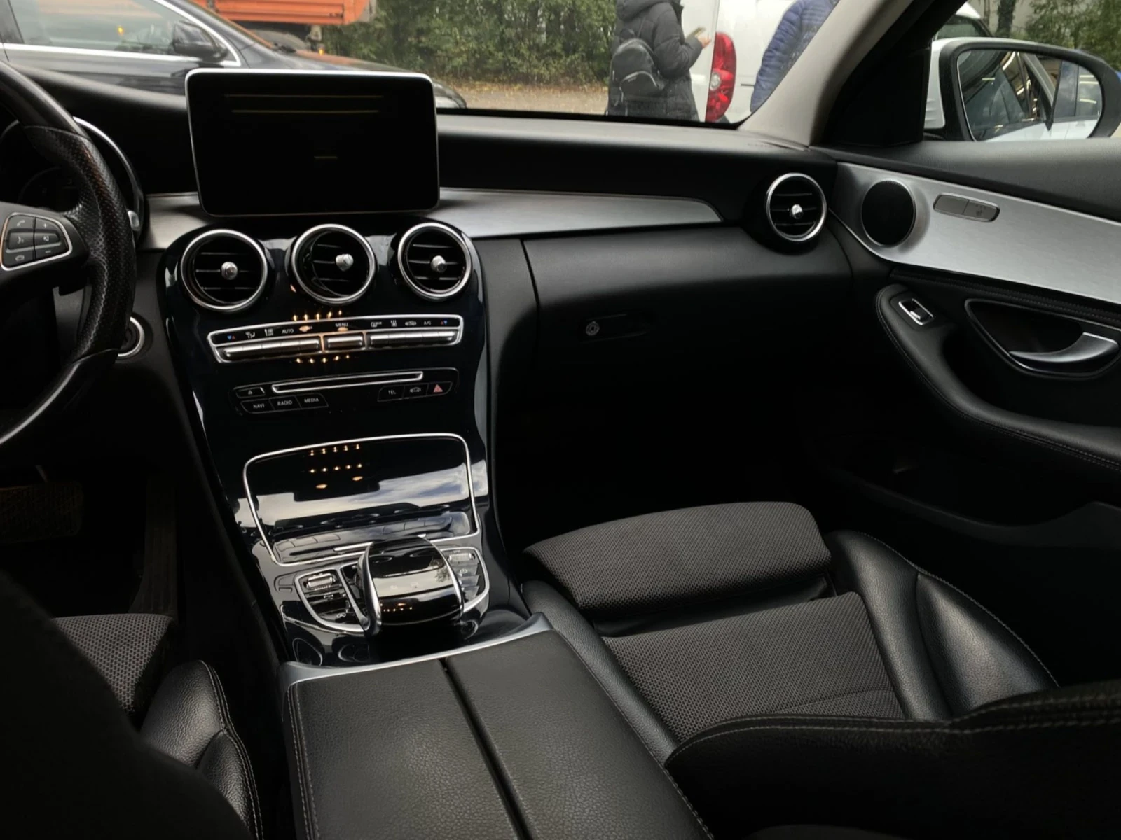 Mercedes-Benz C 200 Bluetec ( facelift), снимка 11 - Автомобили и джипове - 53715328