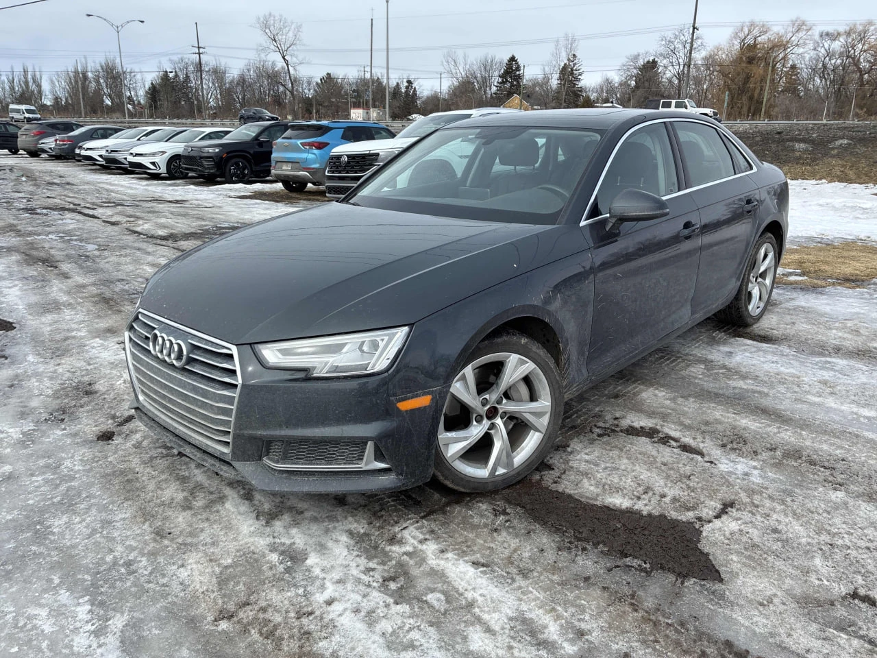 Audi A4 * АВТО КРЕДИТ* ЦЕНА ДО БГ * СЕРВИЗНА ИСТОРИЯ * 