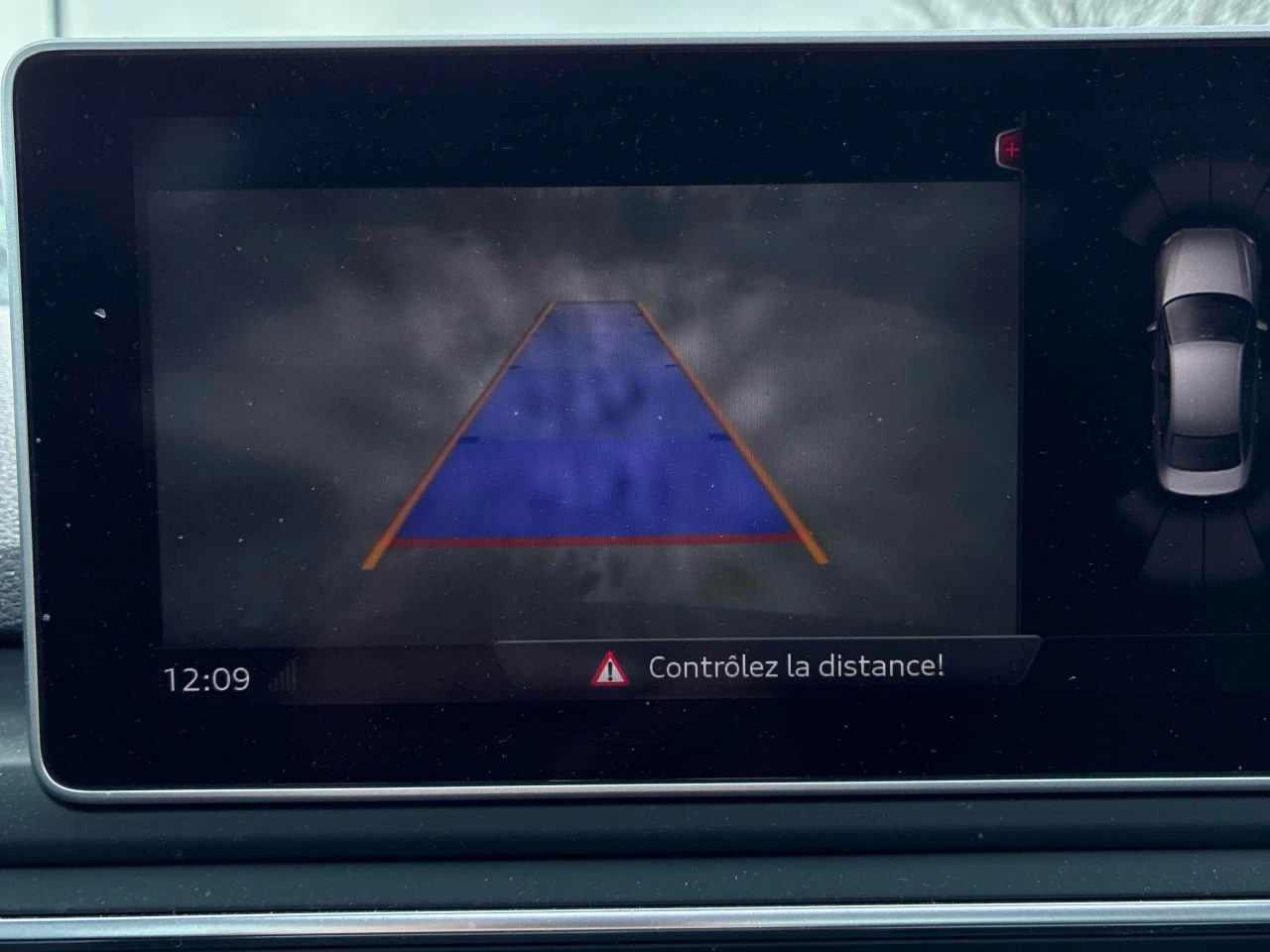 Audi A4 * АВТО КРЕДИТ* ЦЕНА ДО БГ * СЕРВИЗНА ИСТОРИЯ * , снимка 11 - Автомобили и джипове - 53812504