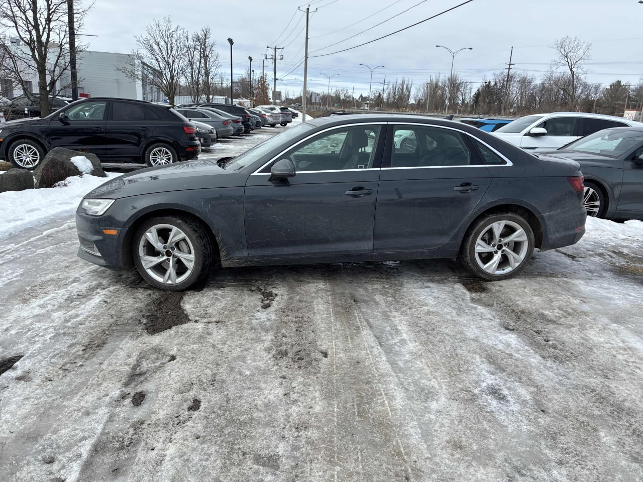 Audi A4 * АВТО КРЕДИТ* ЦЕНА ДО БГ * СЕРВИЗНА ИСТОРИЯ * , снимка 2 - Автомобили и джипове - 53812504