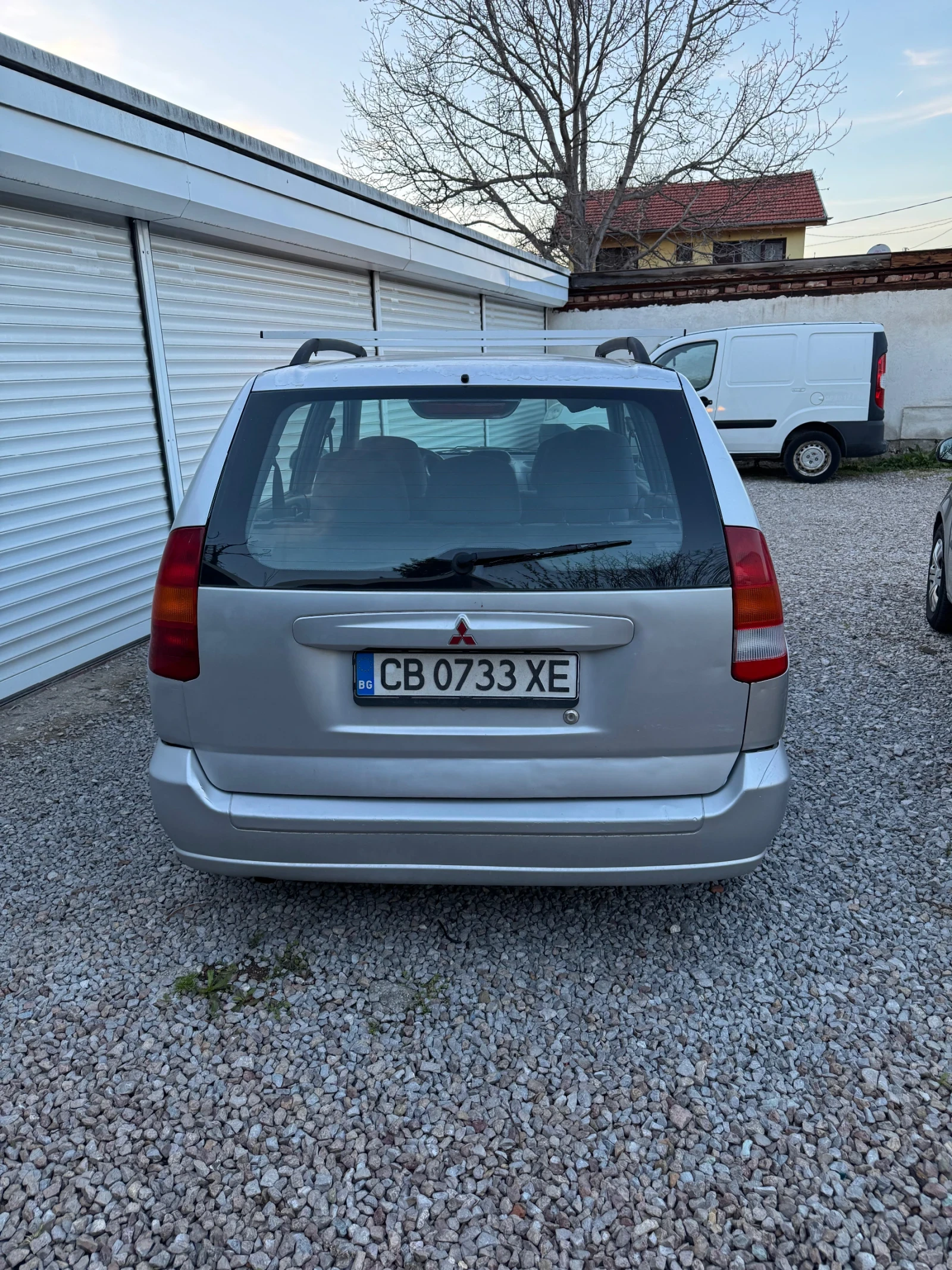 Mitsubishi Space star 1.8 gdi, снимка 4 - Автомобили и джипове - 54041040