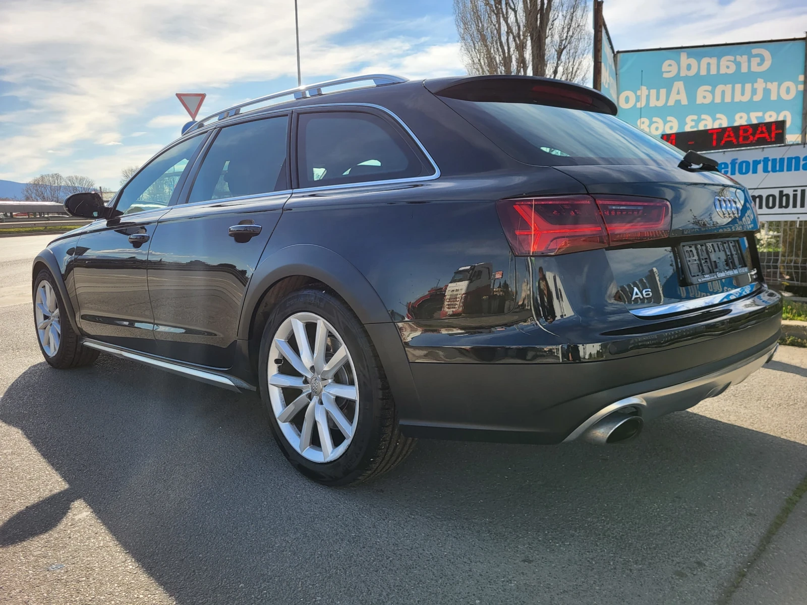 Audi A6 Allroad 3.0 TDI QUATTRO 272 KC, снимка 7 - Автомобили и джипове - 54113838