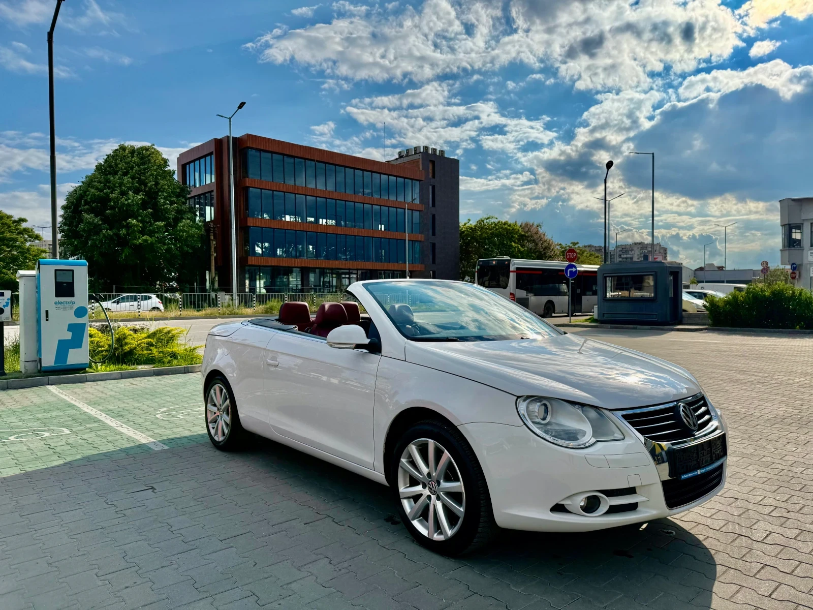 VW Eos 2.0TDI, снимка 2 - Автомобили и джипове - 54141414