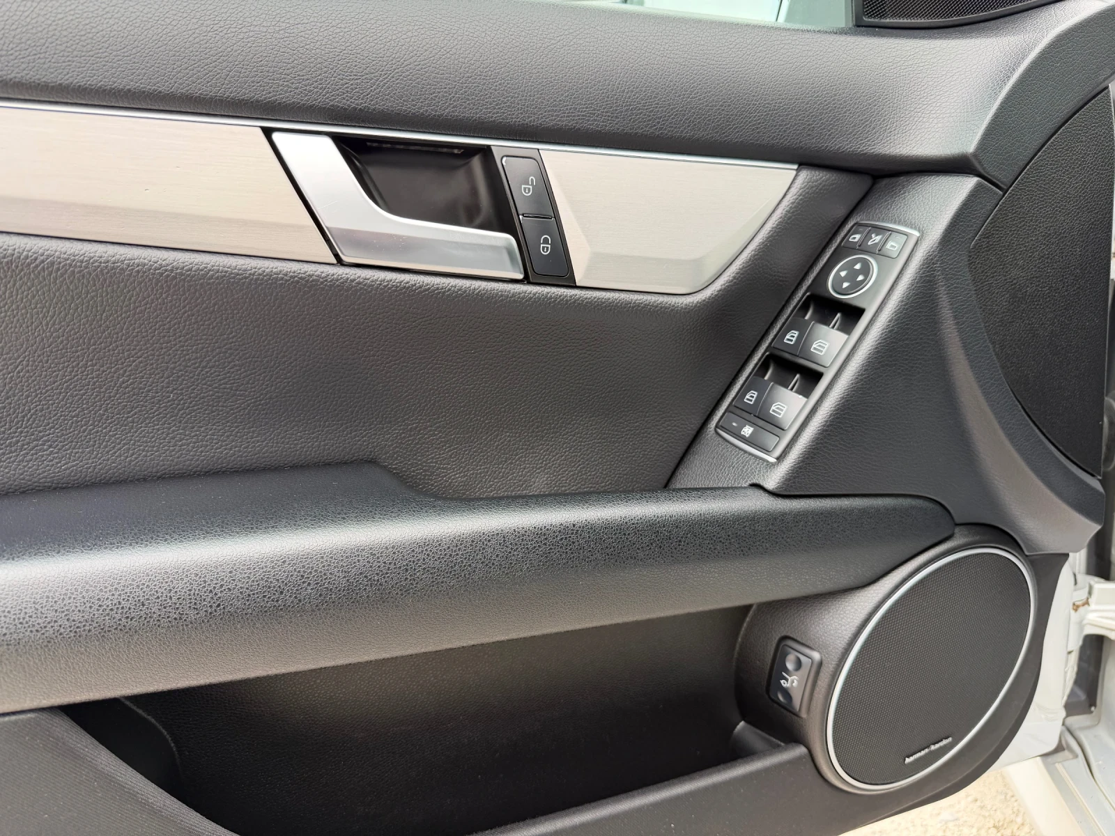 Mercedes-Benz C 300 3.0/231�� AMG 4Matic  | Mobile.bg � ����������� 12