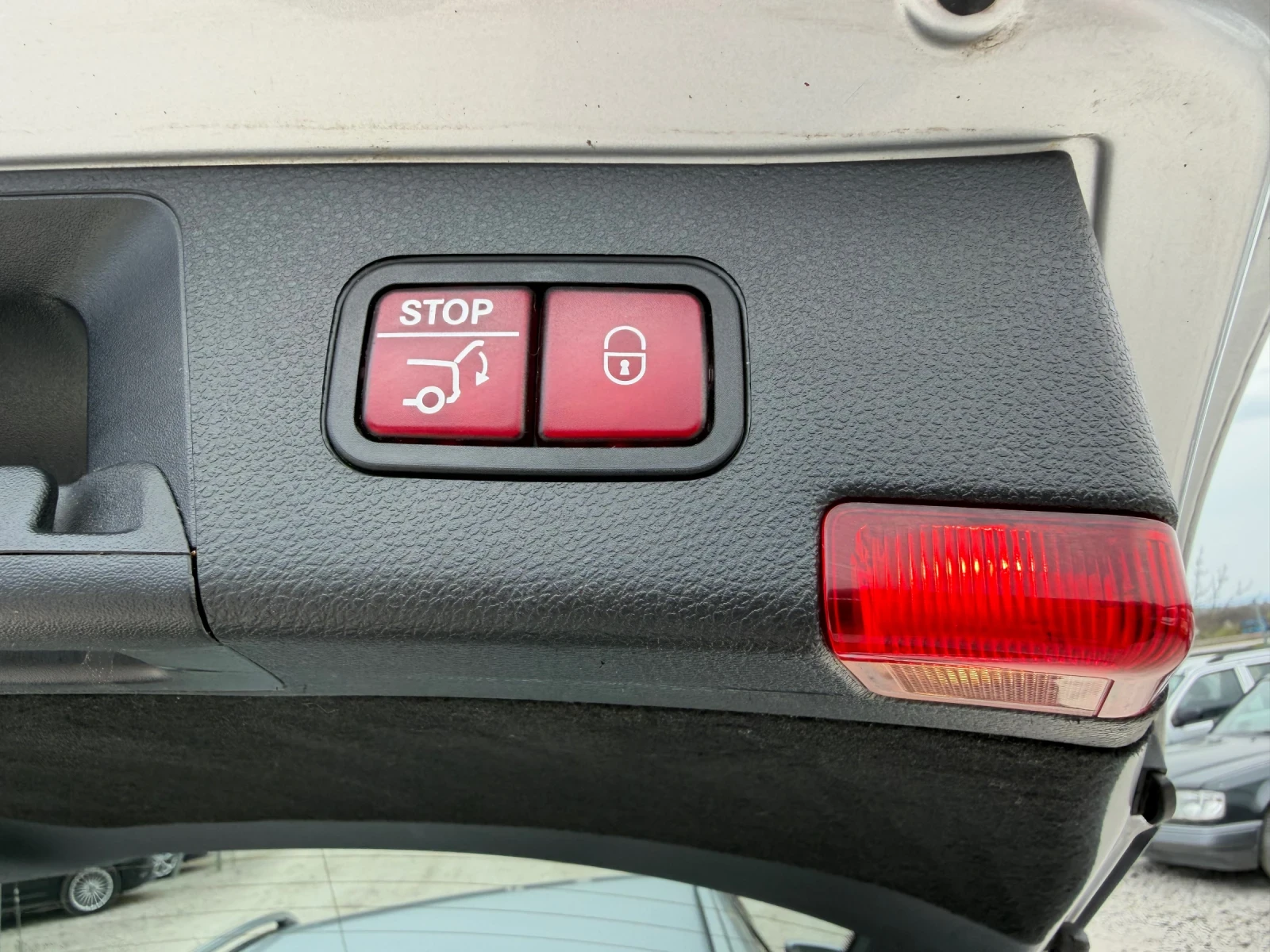 Mercedes-Benz C 300 3.0/231�� AMG 4Matic  | Mobile.bg � ����������� 14