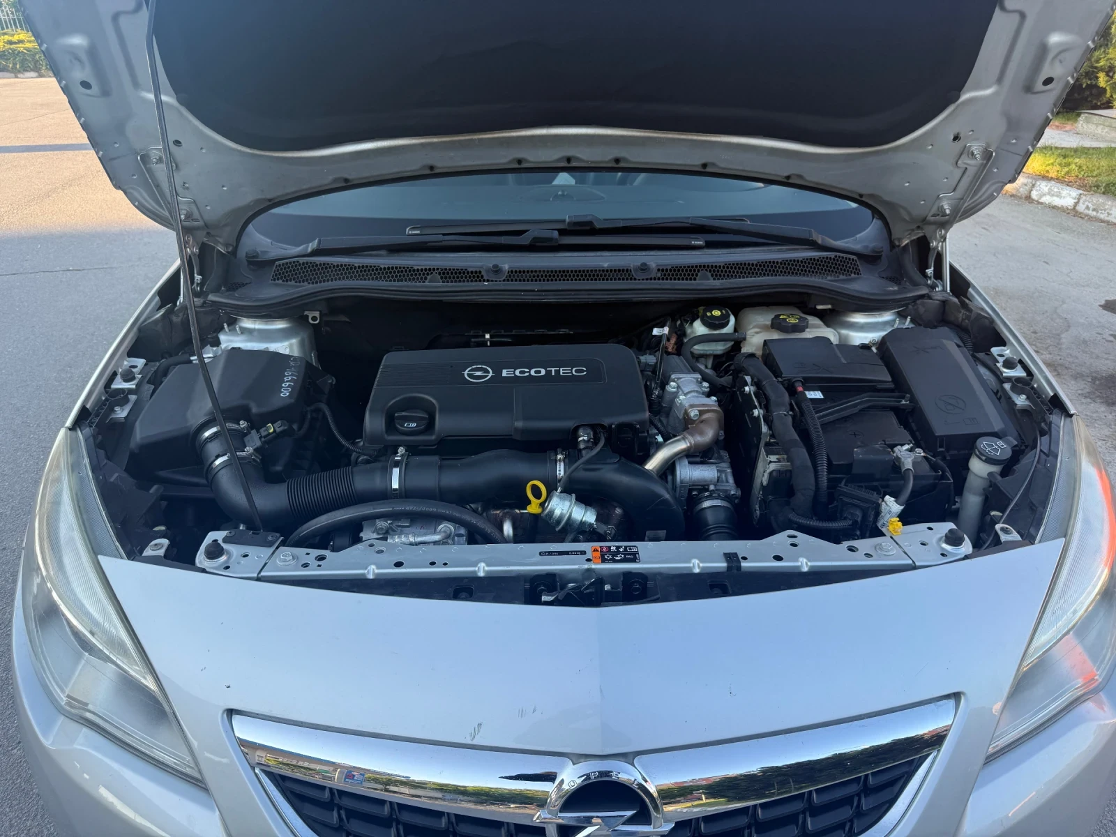 Opel Astra 1.7 CDTI 125 k.c, снимка 17 - Автомобили и джипове - 54596811