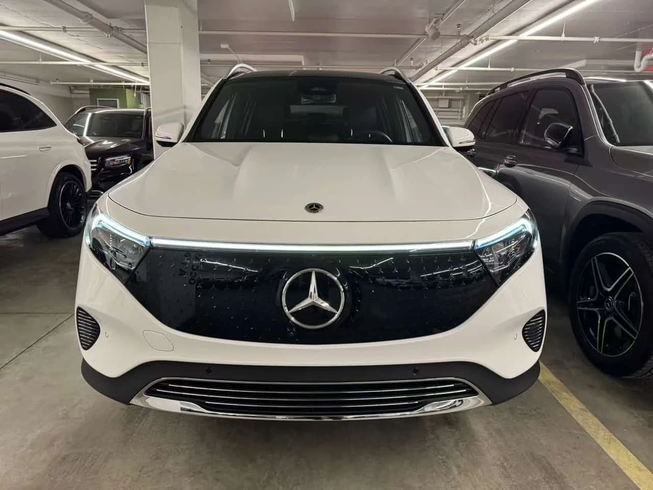 Mercedes-Benz EQB * 300 * CARFAX * ЦЕНА ДО БГ, снимка 3 - Автомобили и джипове - 55061889