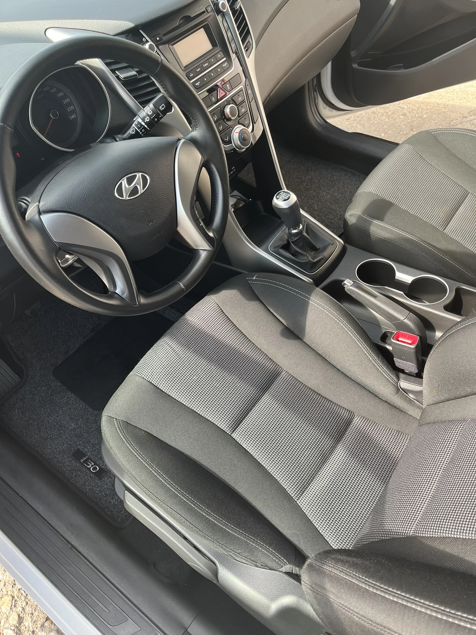 Hyundai I30, снимка 3 - Автомобили и джипове - 55193811