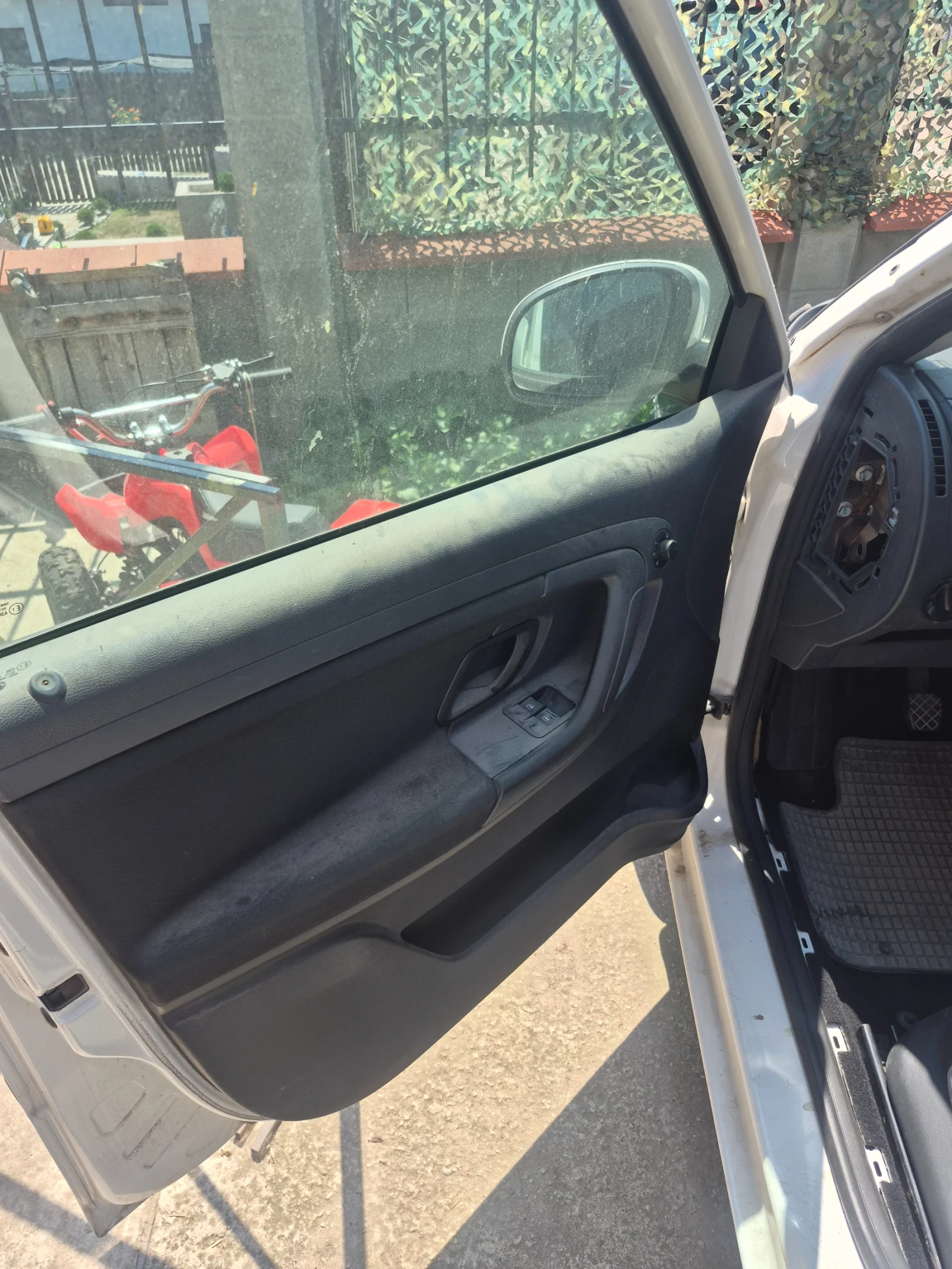 Skoda Fabia, снимка 4 - Автомобили и джипове - 55573705