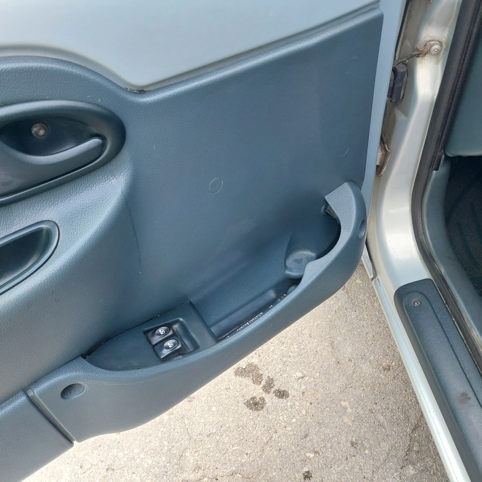 Renault Kangoo, снимка 12 - Автомобили и джипове - 55623214